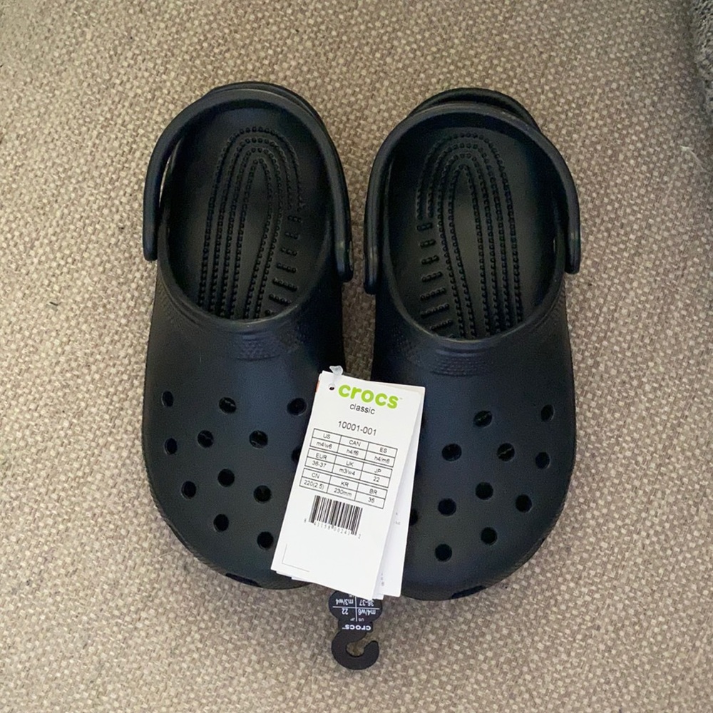 Black Classic Clog Crocs